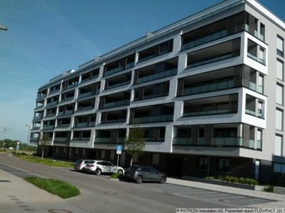 Schöne 3-Zi.-WHG Böblingen, 2 Bäder, EBK, 2 Balkone, Abstellraum, Keller inkl. 2TG Stellpl.
