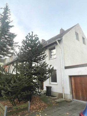 AW 1919 IVD. Rodenkirchen, Eckhaus, zentrumsnahe Ruhiglage, sonniger SW Garten, Garage, bezugsfrei