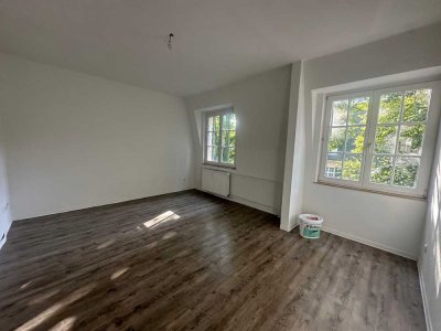 *Tolle 2 Raum-Wohnung mit Tageslichtbad*