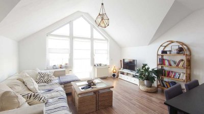 Helle Dachgeschosswohnung mit Südwestbalkon – Mainnähe & ruhige Lage