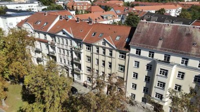 Charmante 2-Zimmer-Wohnung mit Balkon und ruhigem Garten in Toplage von Dresden-Striesen