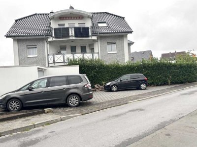 Schicke, moderne Wohnung mit großem Balkon!