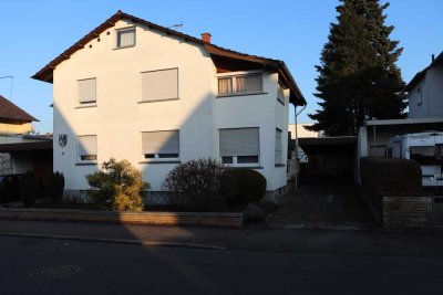6-Zimmer Zweifamilienhaus in Ginsheim-Gustavsburg mit Garage, Carport und Werkstatt