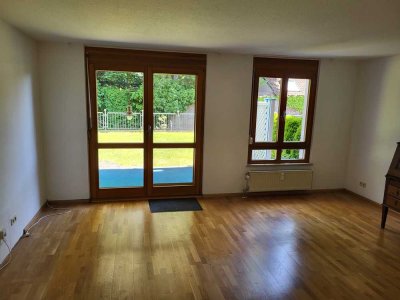 2.5 Zi. mit Gartennutzung und TG-Platz