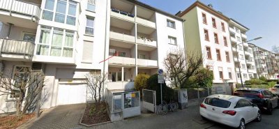 Helles Zimmer mit Balkon in zentraler 2er-WG – Frankfurt am Main