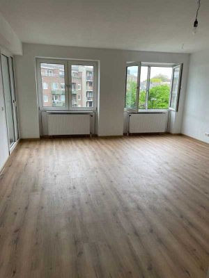 2-Zimmer Wohnung mit Loggia - Für Singles und junge Paare