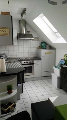 -provisionsfrei- Geschmackvolle 1,5-Raum-Maisonette-Wohnung mit Balkon und Einbauküche in Ummendorf