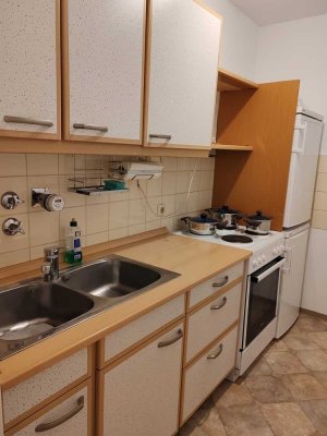 Stilvolle, gepflegte 1-Zimmer-Wohnung mit Einbauküche in Erlangen