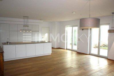 Reihenhaus-Bungalow für ZWEI - mit Keller und Garten- NEUWERTIG!
