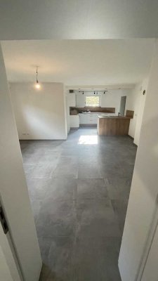 Erstbezug nach Sanierung, Wohnung in 91091 Großenseebach
