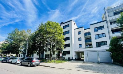 Sofort bezugsfrei nach vollständiger Sanierung: Perfekt geschnittene 3 Zimmer Wohnung mit Balkon