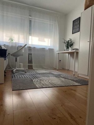 Vollmöblierte 1-Zimmer-Wohnung in Mannheim - Bezugsfrei ab 1. Juli - Otterstadter Straße 10