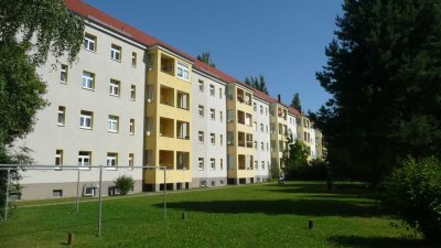 Ruhig gelegene 3-Zimmer-Wohnung mit Loggia im beliebten Striesen