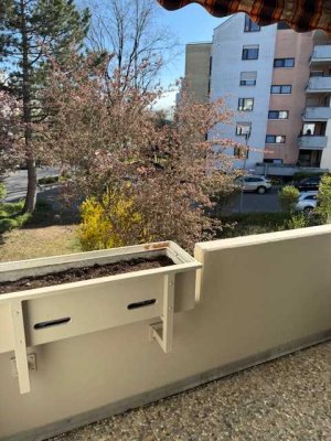 2,5 Zimmerwohnung mit neuer EBK in attraktiver Wohnlage