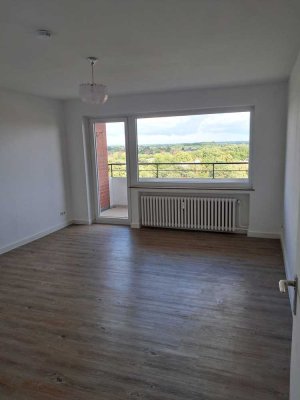 Wohnen mit Aussicht – gepflegte Wohnung mit Aufzug über den Dächern Lübecks