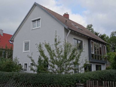 Schönes Einfamilienhaus mit Garten