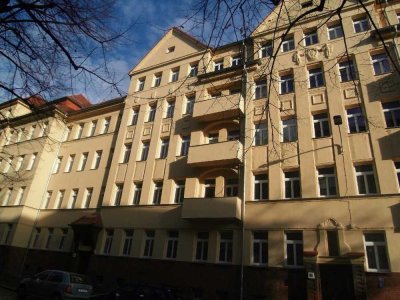 Schöne 2-Zimmer Wohnung mit Wohnküche