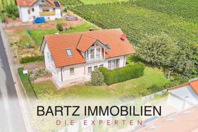Einladendes Einfamilienhaus für die ganze Familie - mit Garten, Galerie und direkter Naturlage