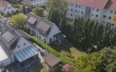 Nähe zum Stadtleben, Ruhe im Zuhause – Ihr 2-Parteienhaus in Kattenesch.