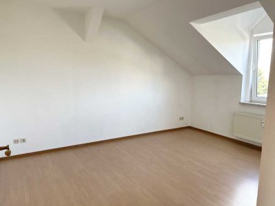 Helle 3-Zimmer-Wohnung mit Einbauküche in Dessau-Roßlau