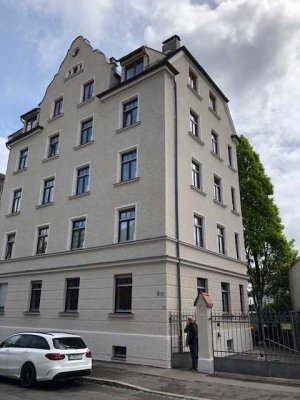 **Schöne Altbauwohnung**
