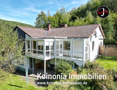 Familienfreundliches Einfamilienhaus mit ELW in Niederndorf