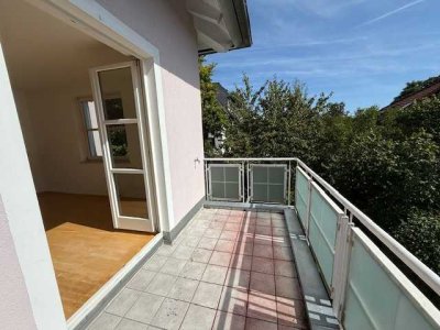 Großzügige, lichtdurchflutete Traumwohnung mit Süd Balkon Starnberg