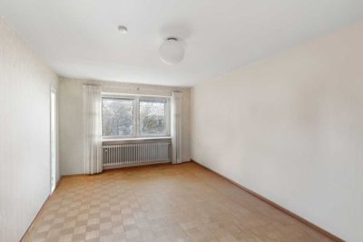 3-Zi.-Whg. im 4. OG (Lift) mit Südbalkon zur Hofseite - nur wenige Minuten zur Isar / Engl. Garten