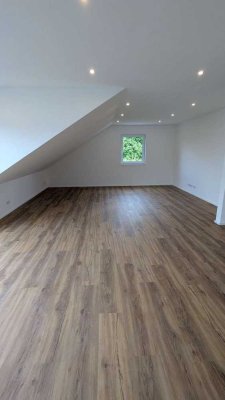 Modern! Attraktive 3,5-Zimmer-Mietwohnung mit großzügigem Balkon in beliebter Wohnlage