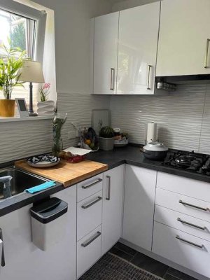 Reihenmittelhaus in Höchberg, 5 Zimmer