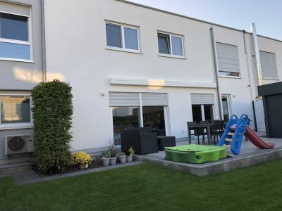 Modernes Einfamilienhaus mit Nähe zum Hardtwald in Neureut!