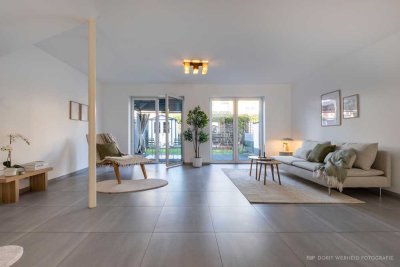 MANNELLA *Zentraler können Sie nicht wohnen – modernes Stadthaus mit Charme* Reihenhaus in Hennef