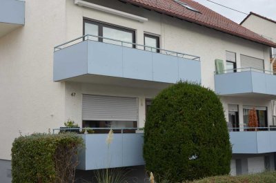 Attraktive 2,5-Zimmer-Hochparterre-Wohnung mit Süd-Balkon und Einbauküche in Filderstadt