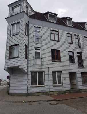3-Zimmer-Wohnung Altbau mit Einbauküche in Elmshorn