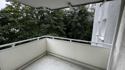 3-Zimmer mit Badewanne und Balkon