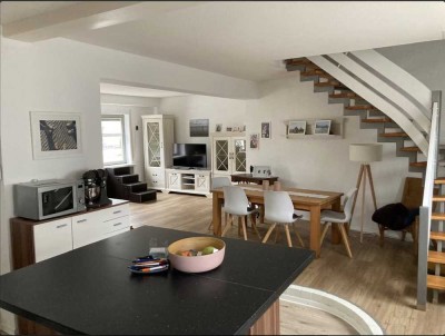 Schöne 4-Zimmer-Maisonette in Urbar bei Koblenz - modernisiert & mit Balkon