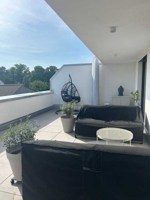 Stilvolle 4-Zimmer-Penthouse-Wohnung mit geh. Innenausstattung mit Balkon und EBK