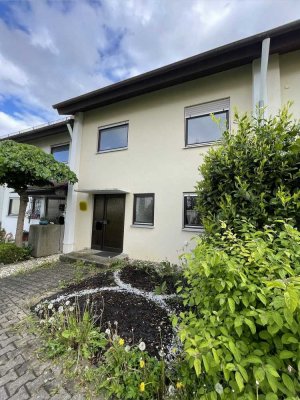 Reihenmittelhaus in Ulm-Lehr mit Garten und Garage (befristet)