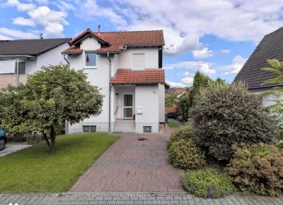 Schönes 4-Zimmer-Haus mit EBK in Bürstadt