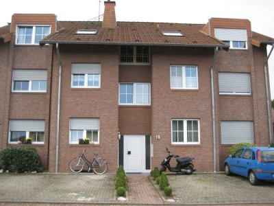 HS-Waldenrath--3 ZKDB, gr. Balk., Abstellr. Keller, Autostellpl., ruhige  Südl. mit toller Fernsicht