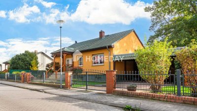 Familienfreundliches EFH mit Sauna, Doppelcarport und liebevoll angelegtem Garten in ruhiger Lage