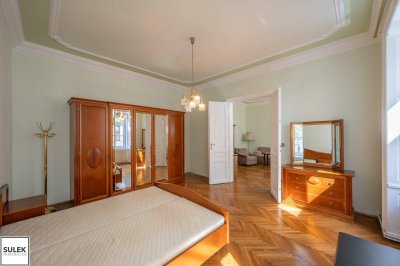 ab 1.11.2025: möblierte 2-Zimmer-Altbau-Wohnung (furnited one bedroom apartment) in zentraler &amp; ruhiger Lage