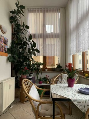 Charmante Altbauwohnung mit Wintergarten