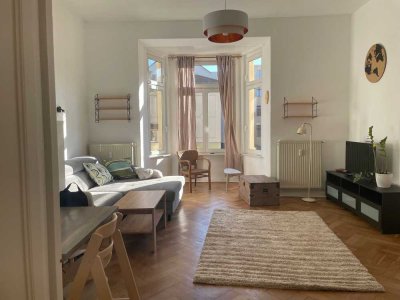 Wunderschöne möblierte Altbauwohnung in top Lage