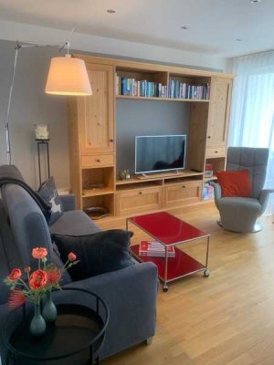 Wunderschöne möblierte 2-Zimmer-Wohnung mit Seesicht