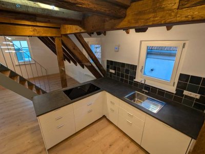 Kernsanierte DG Maisonette Wohnung in der Schorndorfer-Altstadt mit Klimaanlage