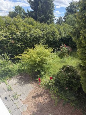 Platz zum Leben, Raum zum Durchatmen – Familienhaus am grünen Stadtrand zum Erbbaurecht!