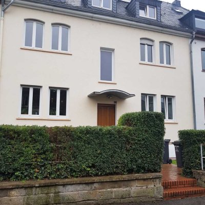 Sanierte 4-Zimmer-Maisonette-Wohnung mit Balkon und EBK in Trier