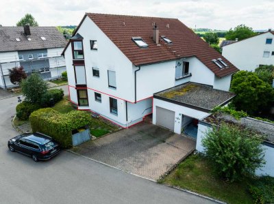 ATTRAKTIVE 3-ZIMMER-ERDGESCHOSSWOHNUNG MIT TERRASSE & GARAGE – SOLIDE KAPITALANLAGE IN ULM-LEHR