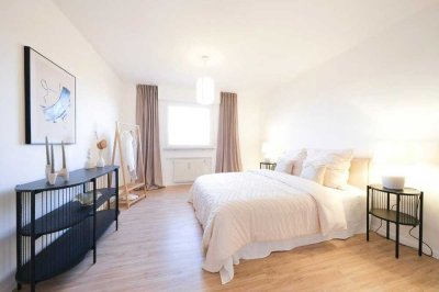 PROVISIONSFREI! Frisch sanierte 3-Zimmer-Wohnung! Sofort einziehen und traumhaften Ausblick genießen